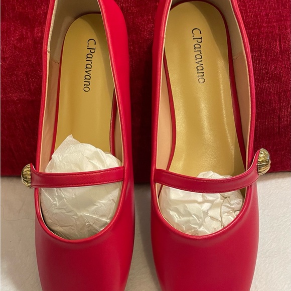 Red Women's Flats - Picture 4 of 5